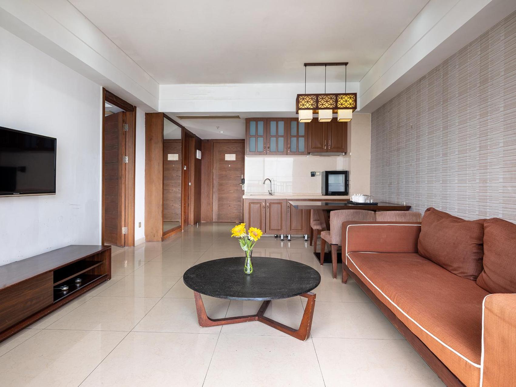 Barry Boutique Hotel Санья Экстерьер фото