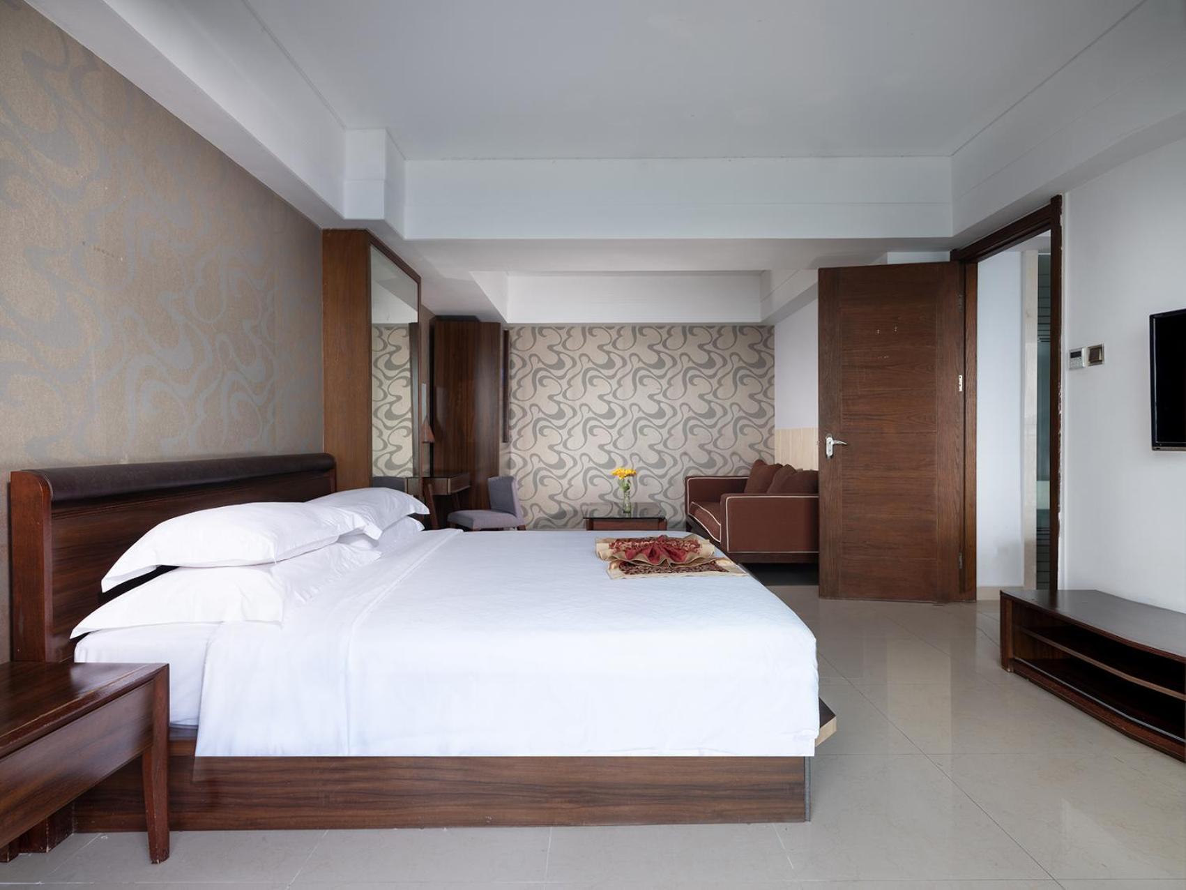 Barry Boutique Hotel Санья Экстерьер фото