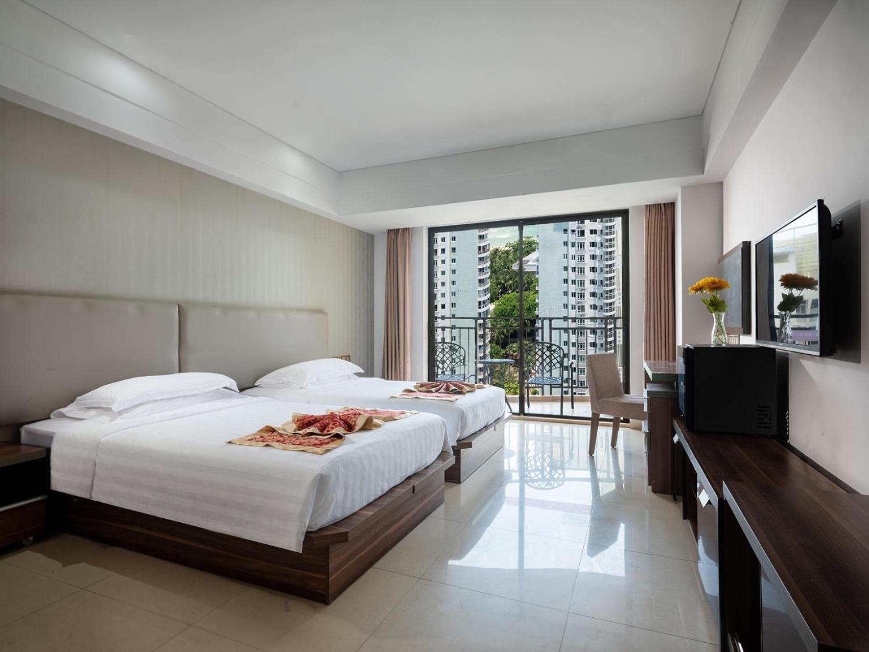 Barry Boutique Hotel Санья Экстерьер фото