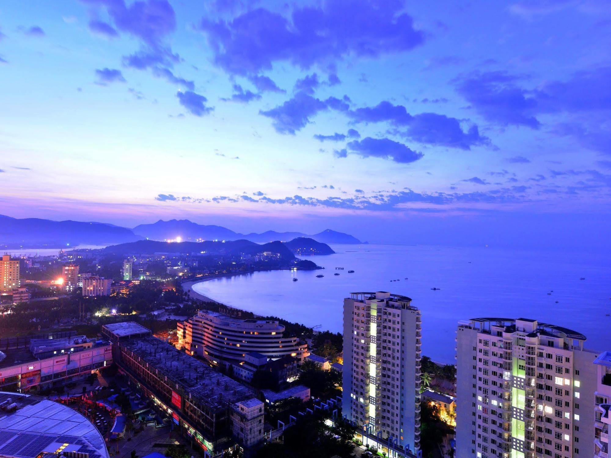 Barry Boutique Hotel Санья Экстерьер фото