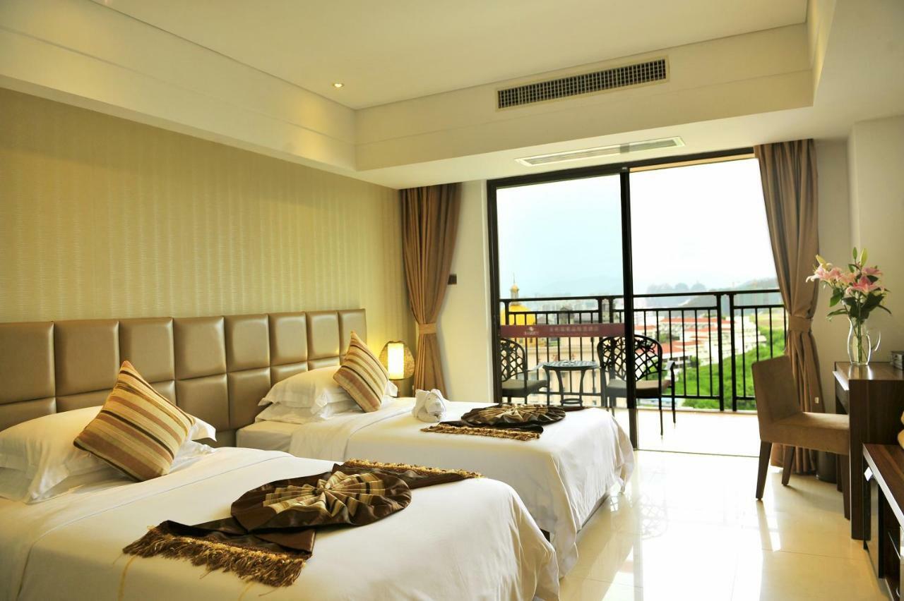 Barry Boutique Hotel Санья Экстерьер фото